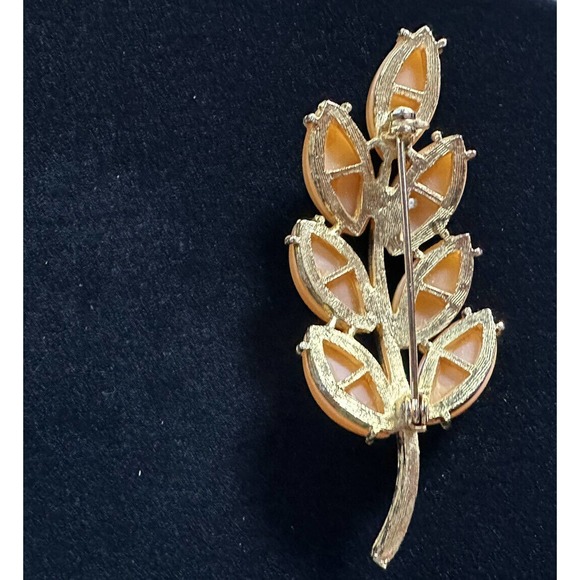 Vintage Orange Celluloid 50’s Leaf Goldtone Brooch Unbranded 3-D - Picture 6 of 6